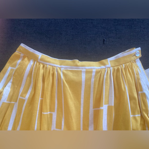 Vintage Jaeger London Yellow Skirt Blouse Set W/Pockets - Picture 8 of 15